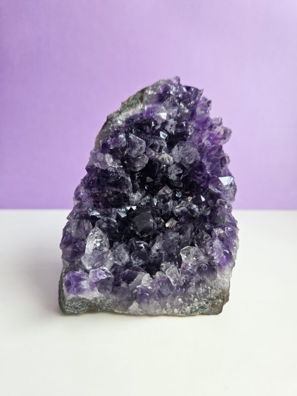 Ametyst stående klynge #1