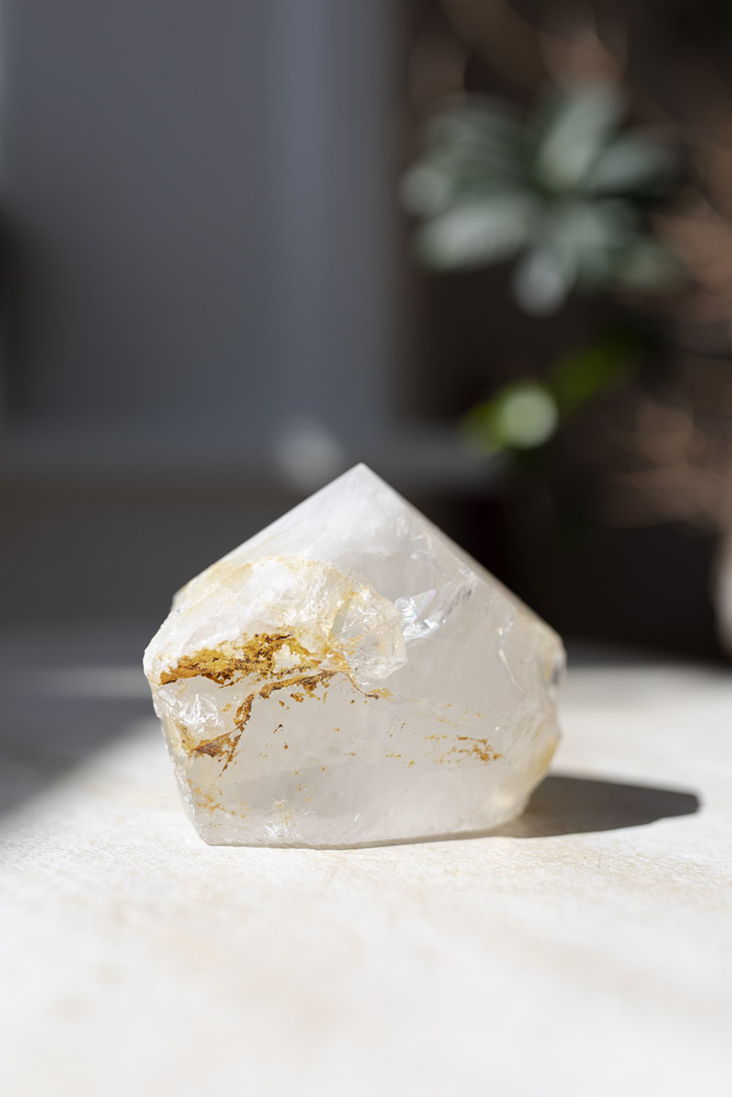 Golden Healer spids – kraftfuld krystal for healing, lys og indre styrke
