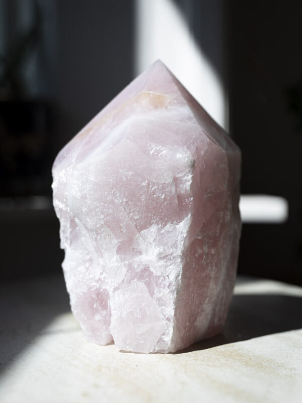 Rosakvarts-lampe – blid, kærlig og romantisk belysning med hjerteåbnende lysenergi