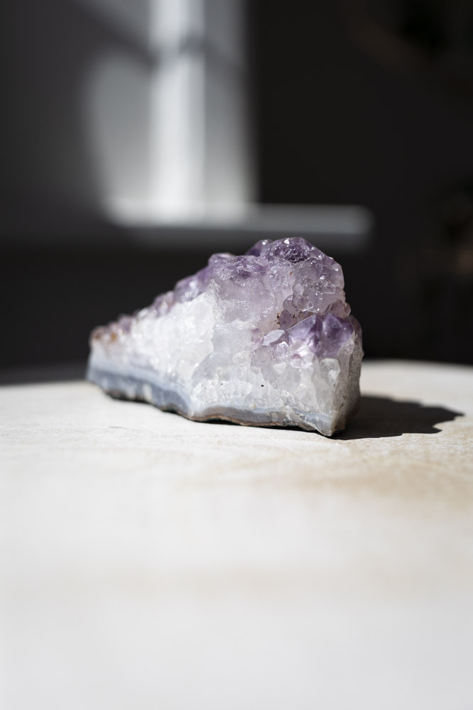 Ametyst klynge - spirituel klarhed, indre ro og støtte til intuition og meditation og rolig søvn