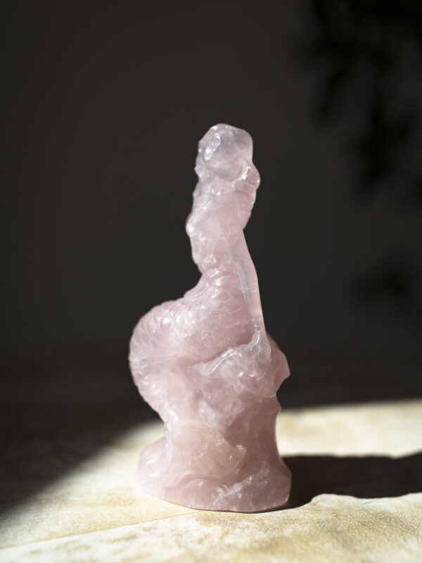 Rosakvarts havfrue - blid, kærlig og romantisk krystal med hjerteåbnende lysenergi